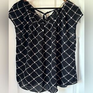 LC Lauren Conrad Black Cap-Sleeve Blouse with Pink Bow Lattice